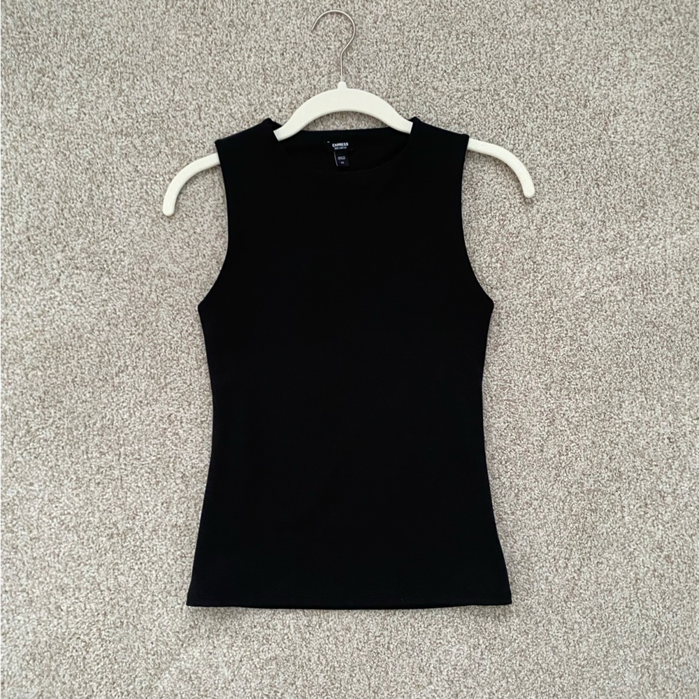 Express Body Contour High Compression Crew Neck Tank Black XS